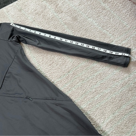 Betabrand Red Eye Charcoal Gray Long-Sleeve Travel Dress Size Small Hooded - Picture 11 of 13